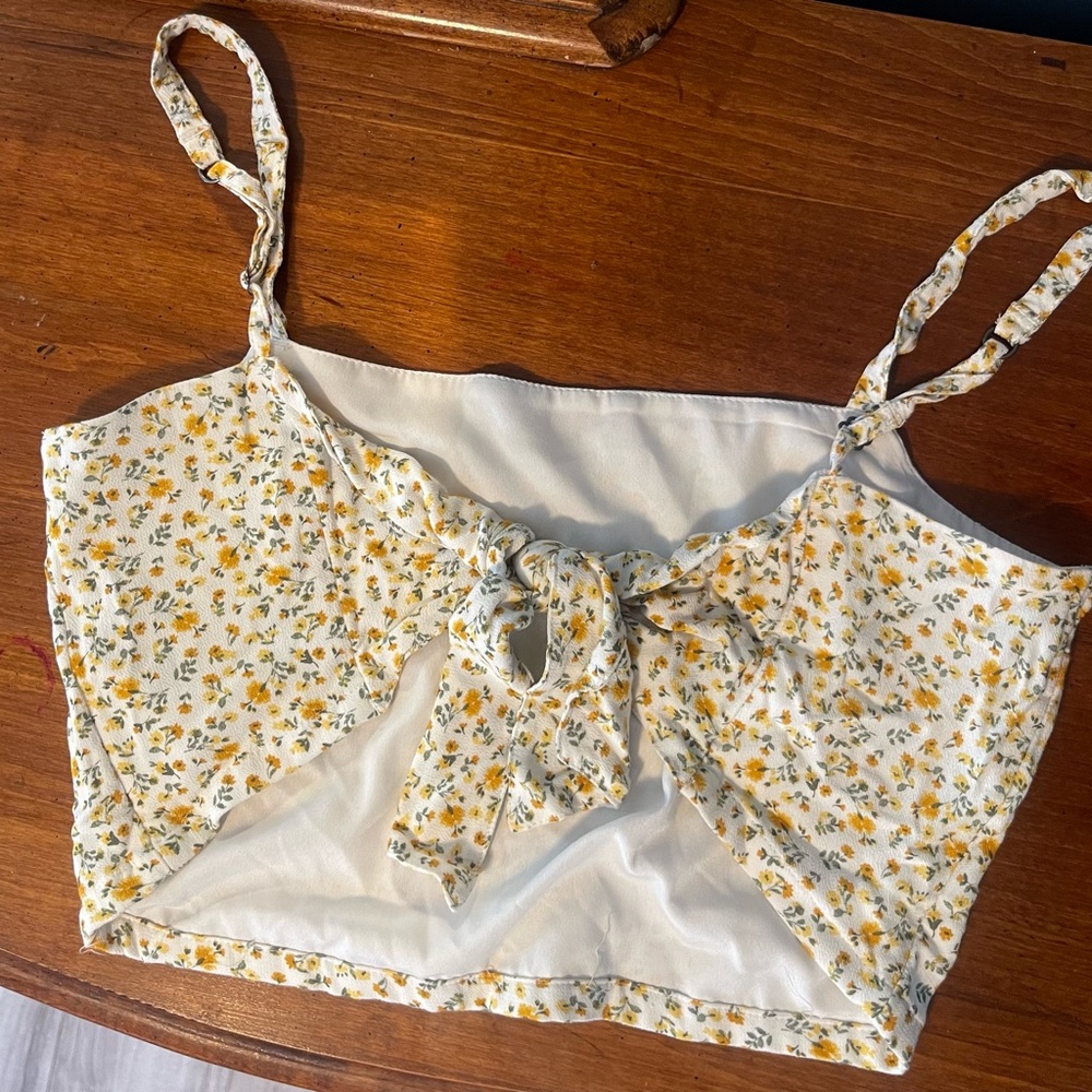 Hollister White Floral Tie-Front Crop Top with Yellow Accent